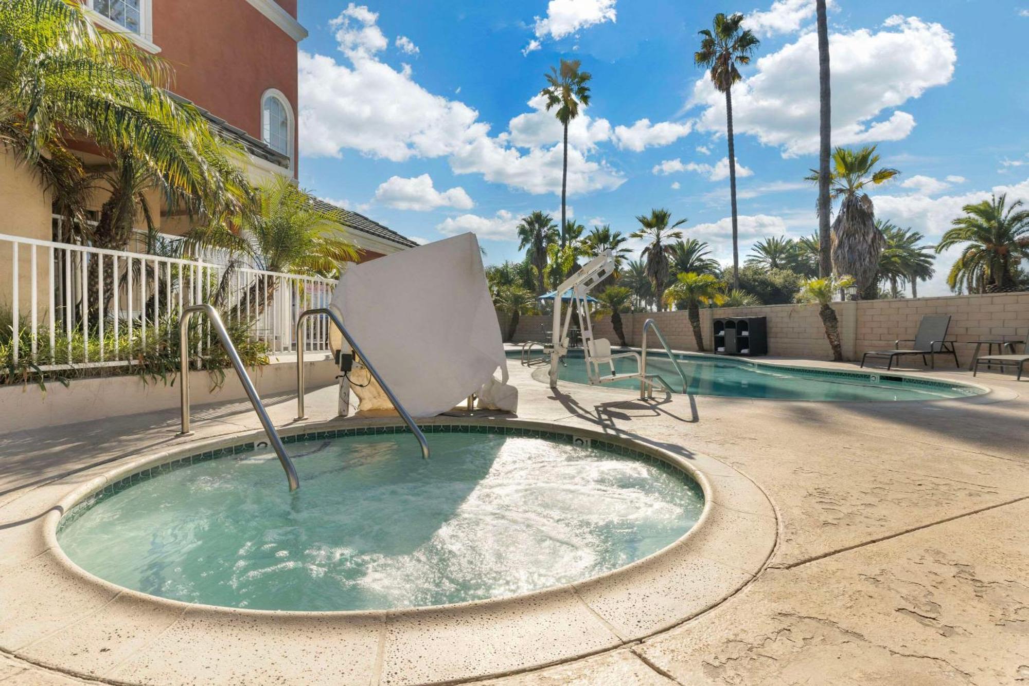 Comfort Suites Oceanside Camp Pendleton Area Dış mekan fotoğraf