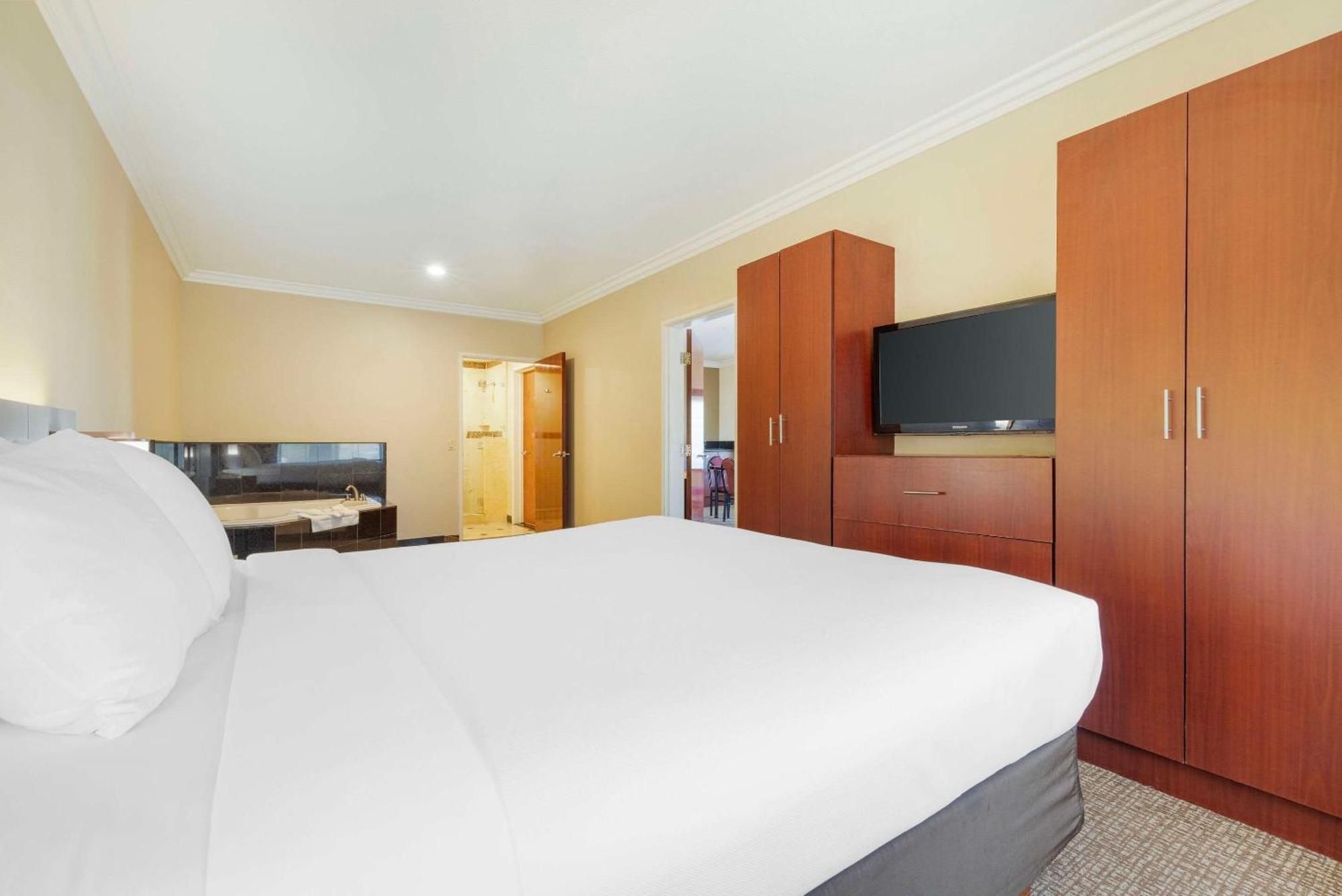 Comfort Suites Oceanside Camp Pendleton Area Dış mekan fotoğraf